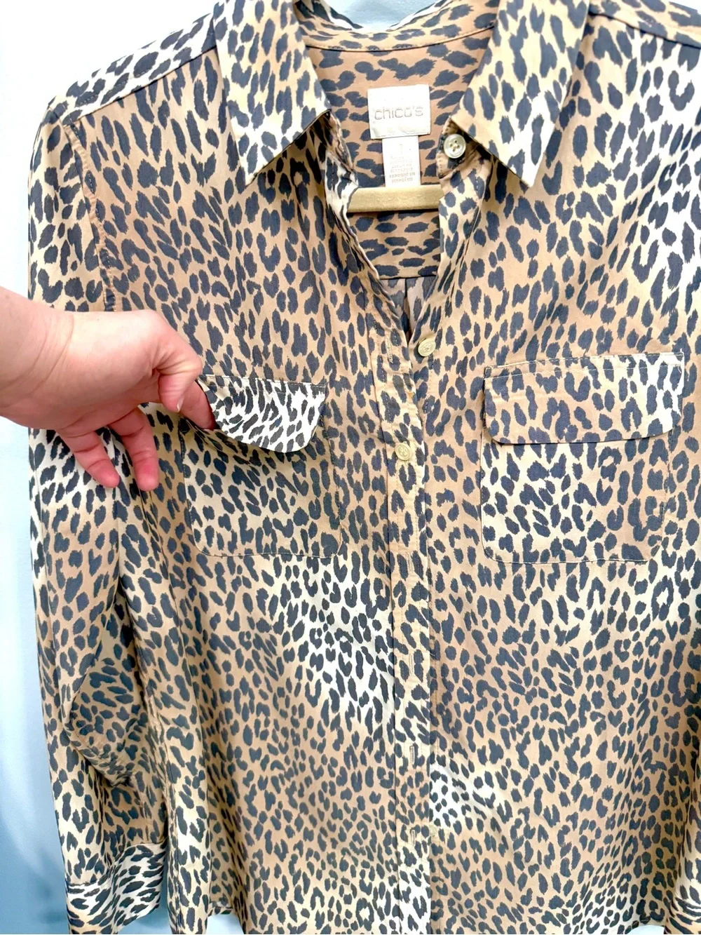 Set of 3 Chico’s Blouses Olive/Blue/Leopard Size 1 - Picture 3 of 15